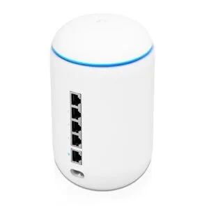 Ubiquiti UniFi Dream Machine - All-in-one Home/Office Network Solution - USG