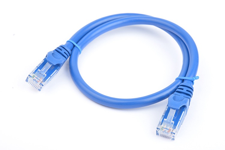 Beware cheaper 'CCA' network cables which do not meet Australian standards!  All 8Ware network cables are constructed with a full copper core