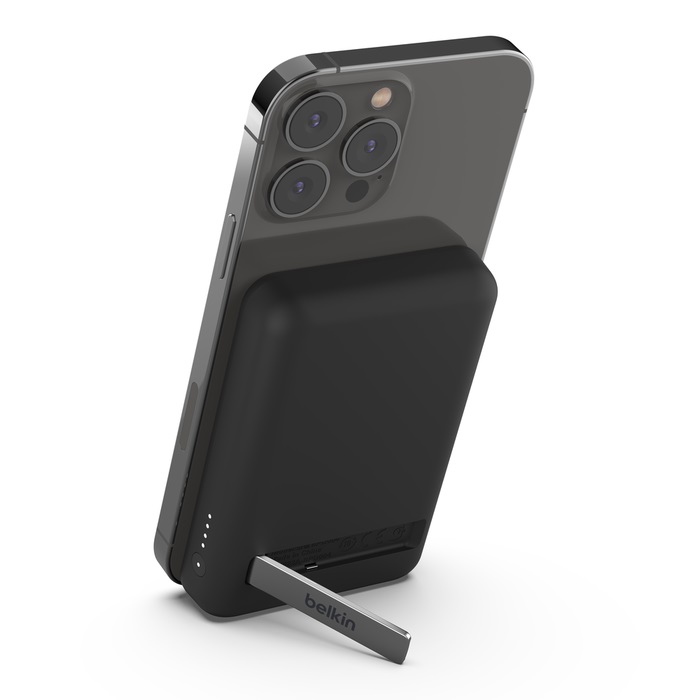 <h3>Belkin BoostCharge 5K mAh Magnetic Wireless Power Bank + USB-C Cable + Stand - Black (BPD004btBK)</h3>