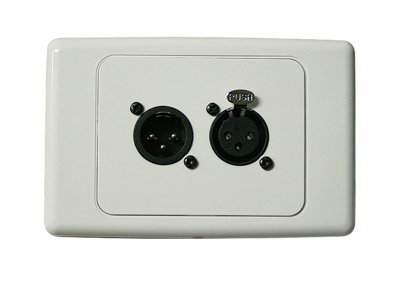 inDESIGN Wall plate Clipsal 2000 with 1 male & 1 female 3 pin XLR - Image 2